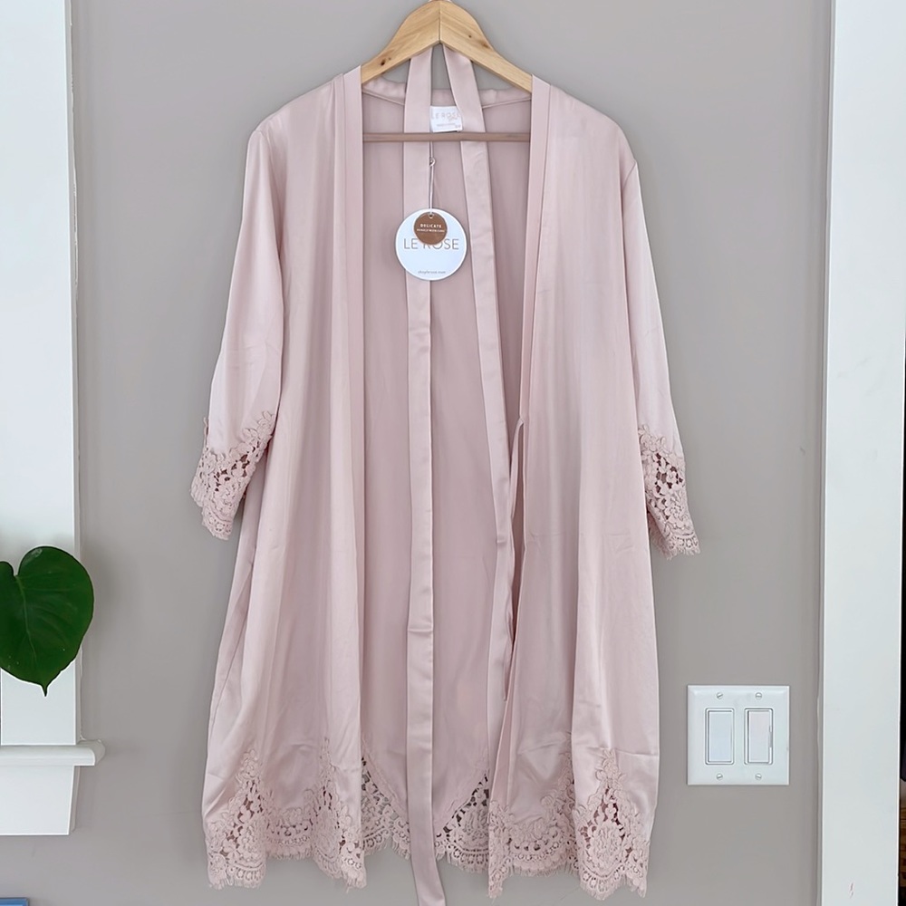 Blush pink bridal robe, size small/medium